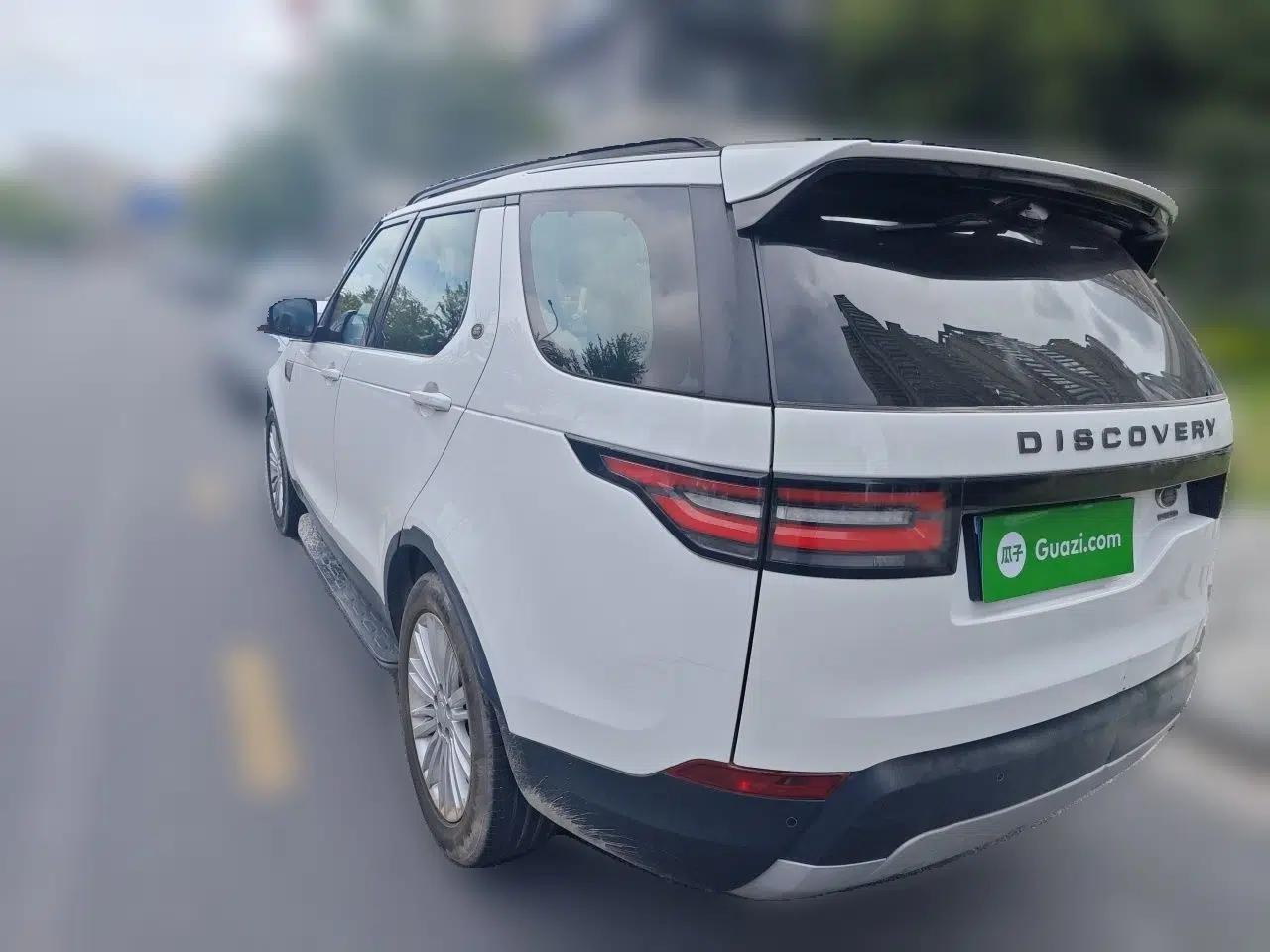 Land Rover Discovery 2017 5th Generation 3.0 V6 HSE — миниатюра 4