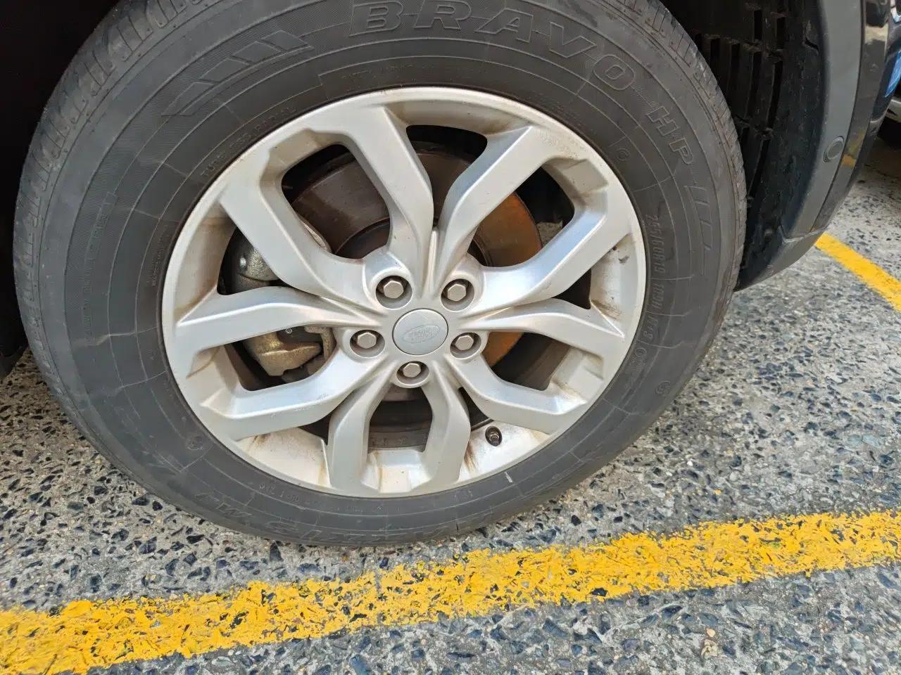 Land Rover Discovery 2020 2.0T SE — миниатюра 8