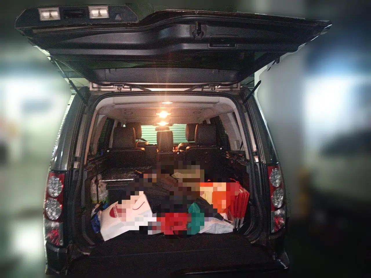 Land Rover Discovery 2013 3.0 SDV6 HSE Diesel Edition — миниатюра 19