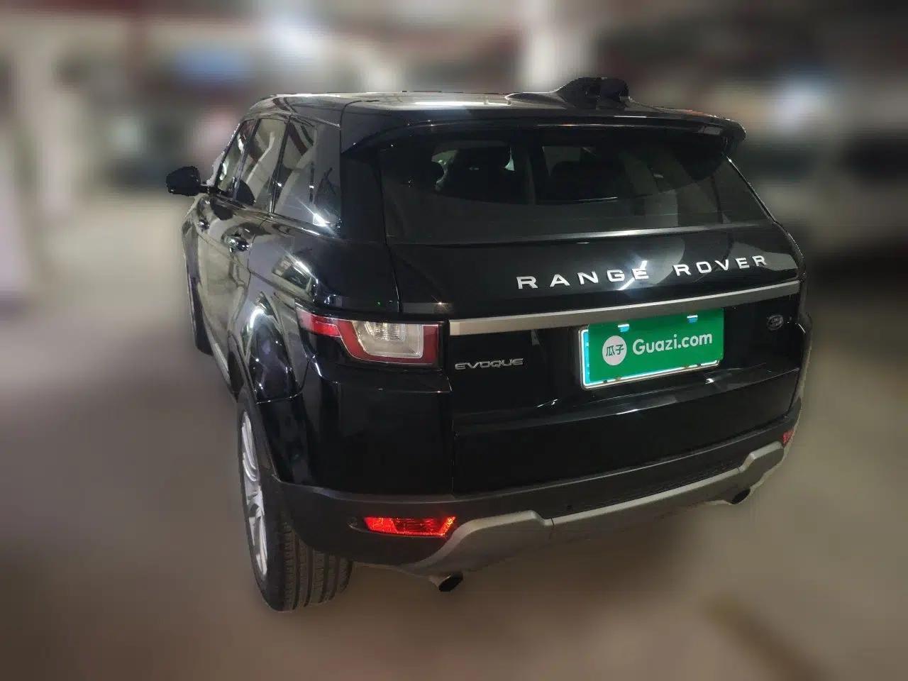 Land Rover Range Evoque 2017 2.0T SE Smart Glow Edition — миниатюра 4