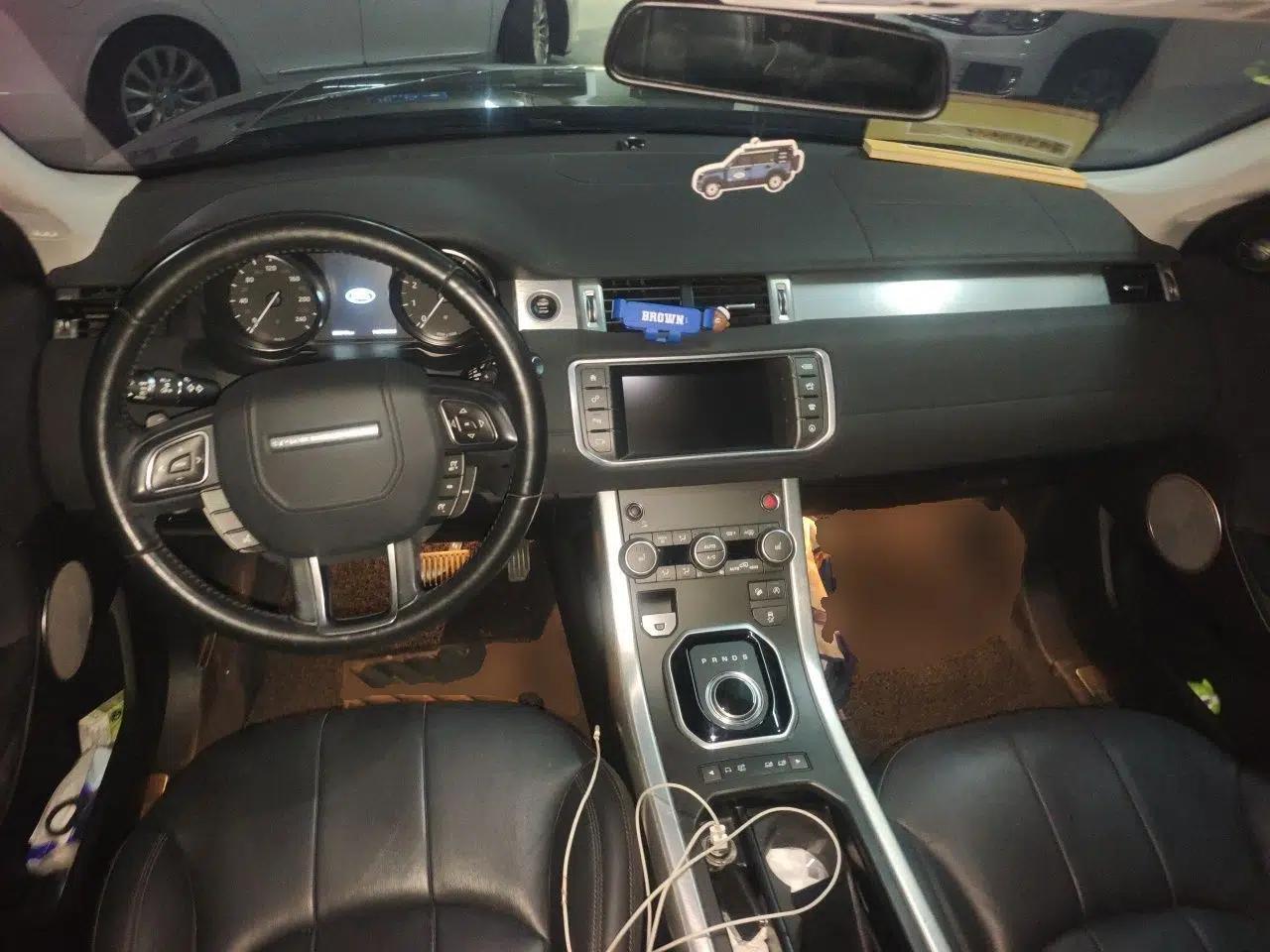 Land Rover Range Evoque 2017 2.0T SE Smart Glow Edition — миниатюра 9
