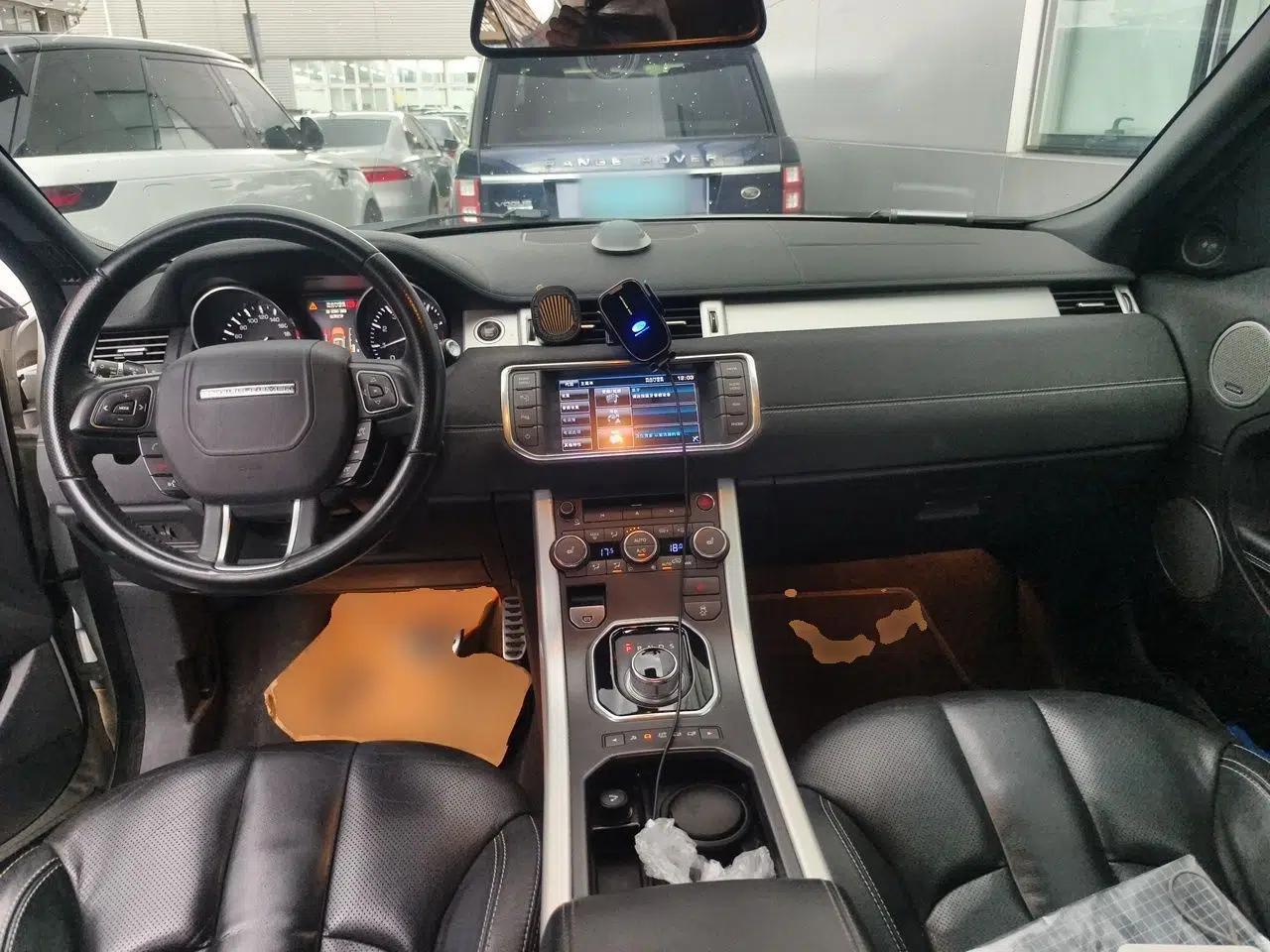 Land Rover Range Evoque 2012 2.0T 5-Door Ignite Edition — миниатюра 9