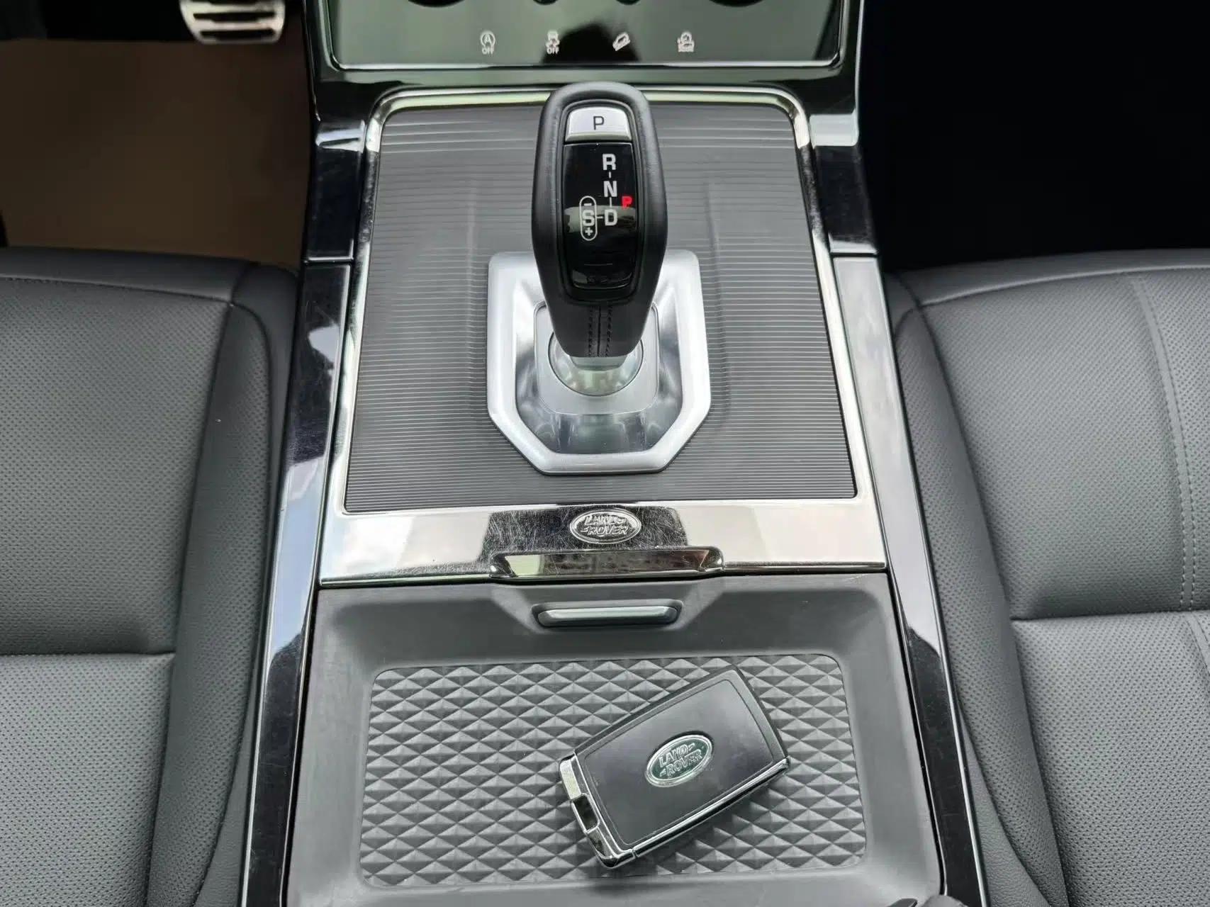 Land Rover Range Evoque 2020 249 PS R-DYNAMIC S Sport Edition — миниатюра 17