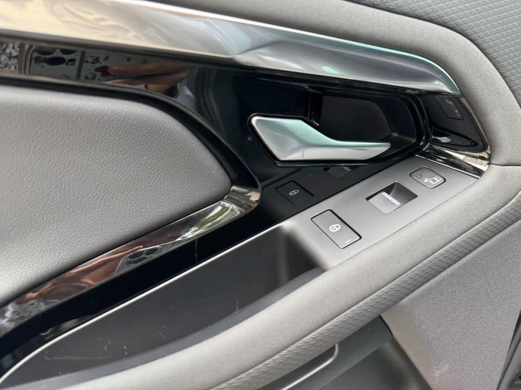 Land Rover Range Evoque 2020 249 PS R-DYNAMIC S Sport Edition — миниатюра 19