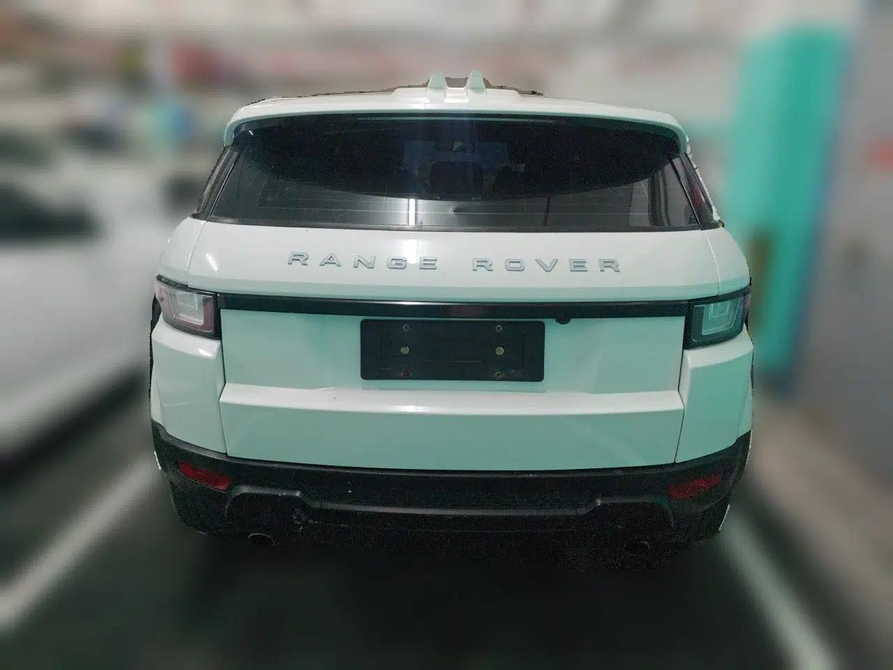 Land Rover Range Evoque 2018 240PS PURE Style Edition — миниатюра 5