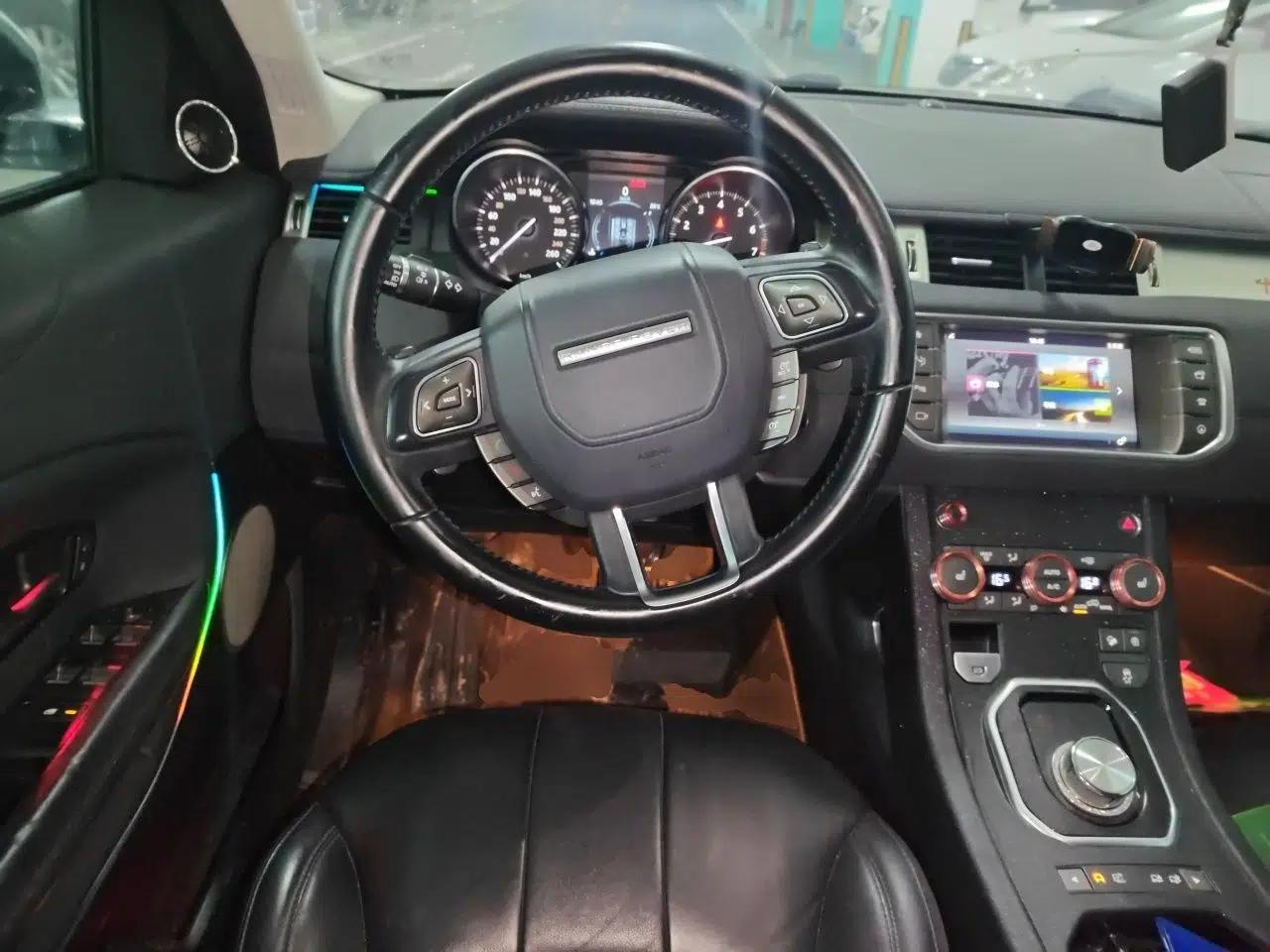 Land Rover Range Evoque 2018 240PS PURE Style Edition — миниатюра 10