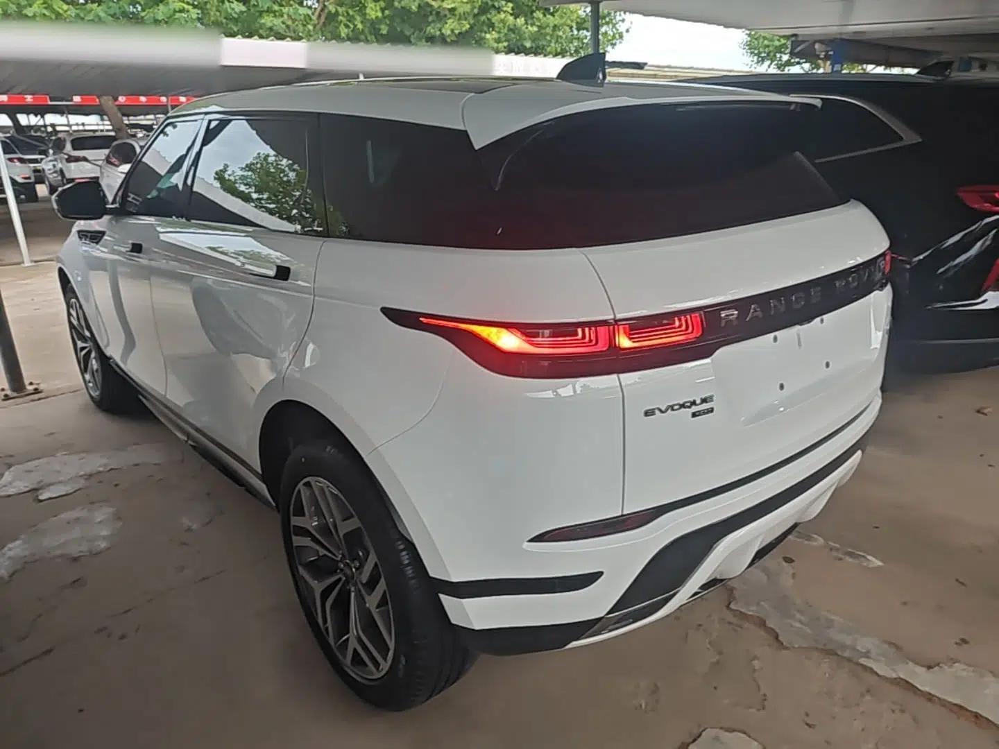 Land Rover Range Evoque 2021 Range Rover Velar 249 PS R-Dynamic HSE Luxury Edition — миниатюра 4
