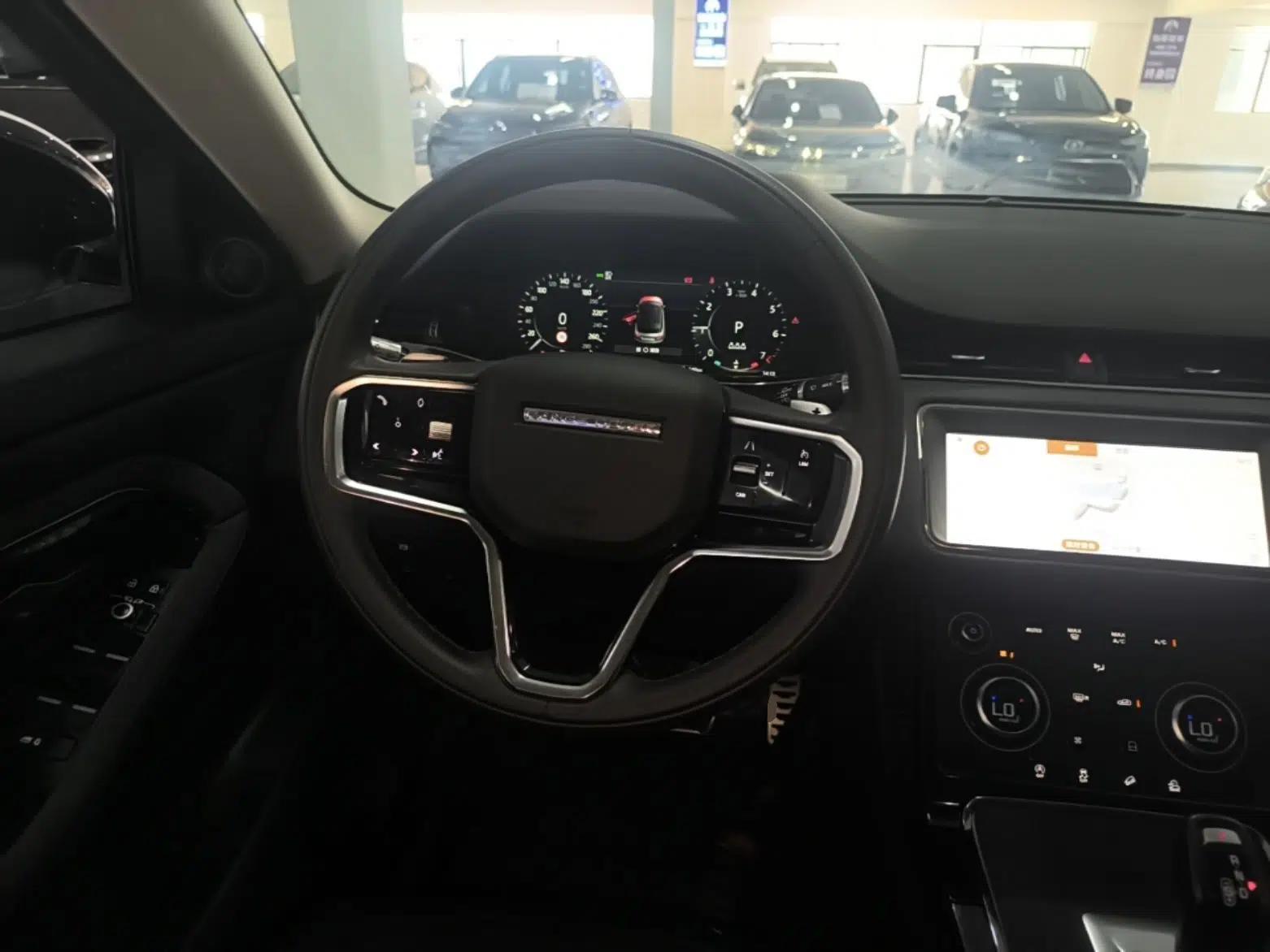 Land Rover Range Evoque 2021 Range Rover Velar 249 PS R-Dynamic S Performance Edition — миниатюра 13
