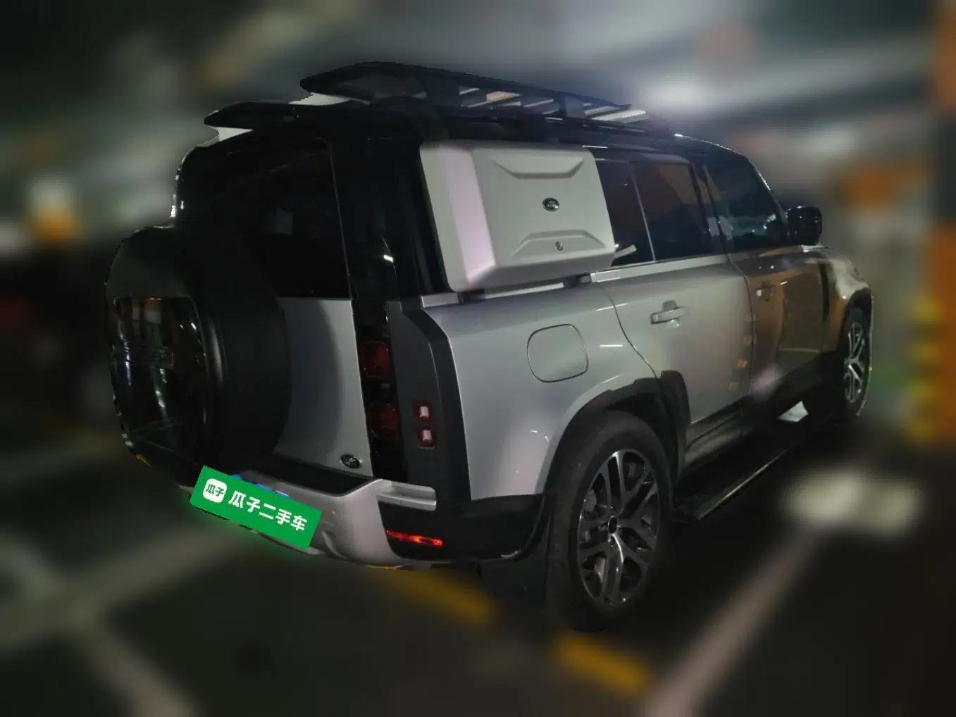 Land Rover Defender 2022 110 P400 Dark Edition — миниатюра 6