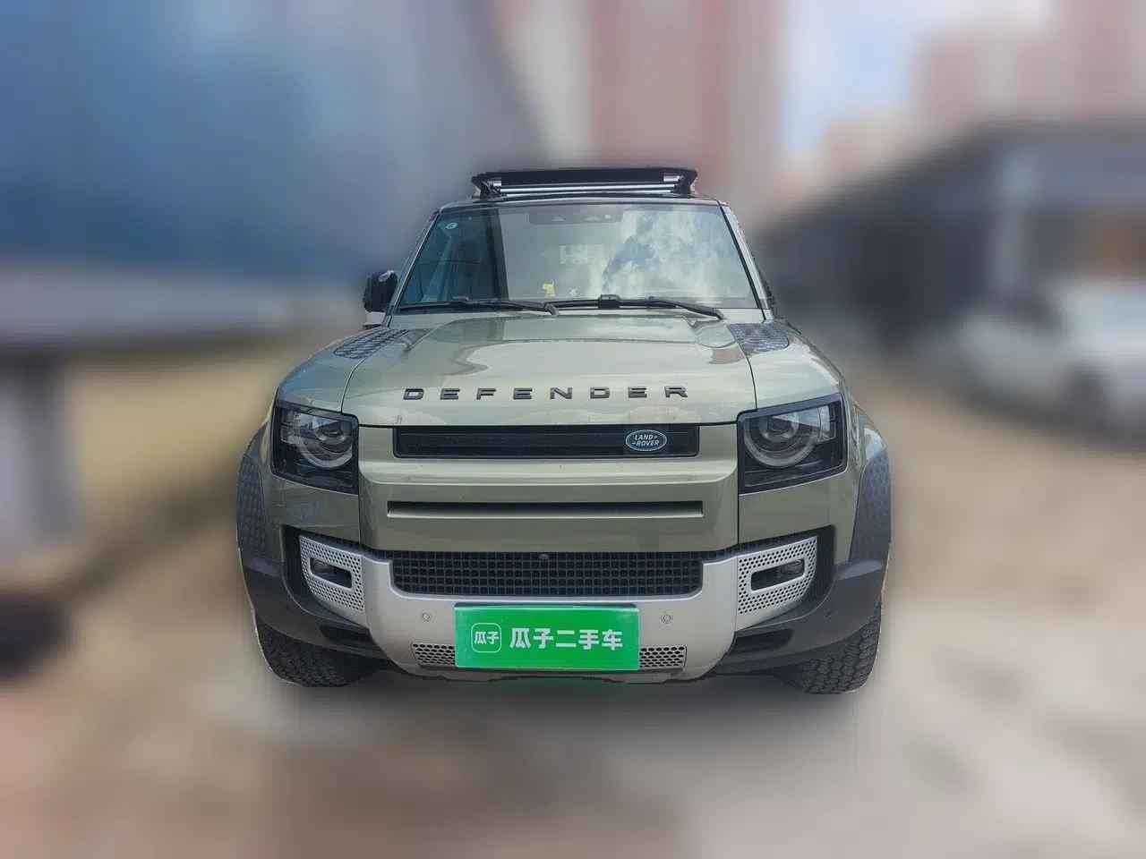 Land Rover Defender 2023 Facelift 110 3.0T P400 Dark Edition — миниатюра 2