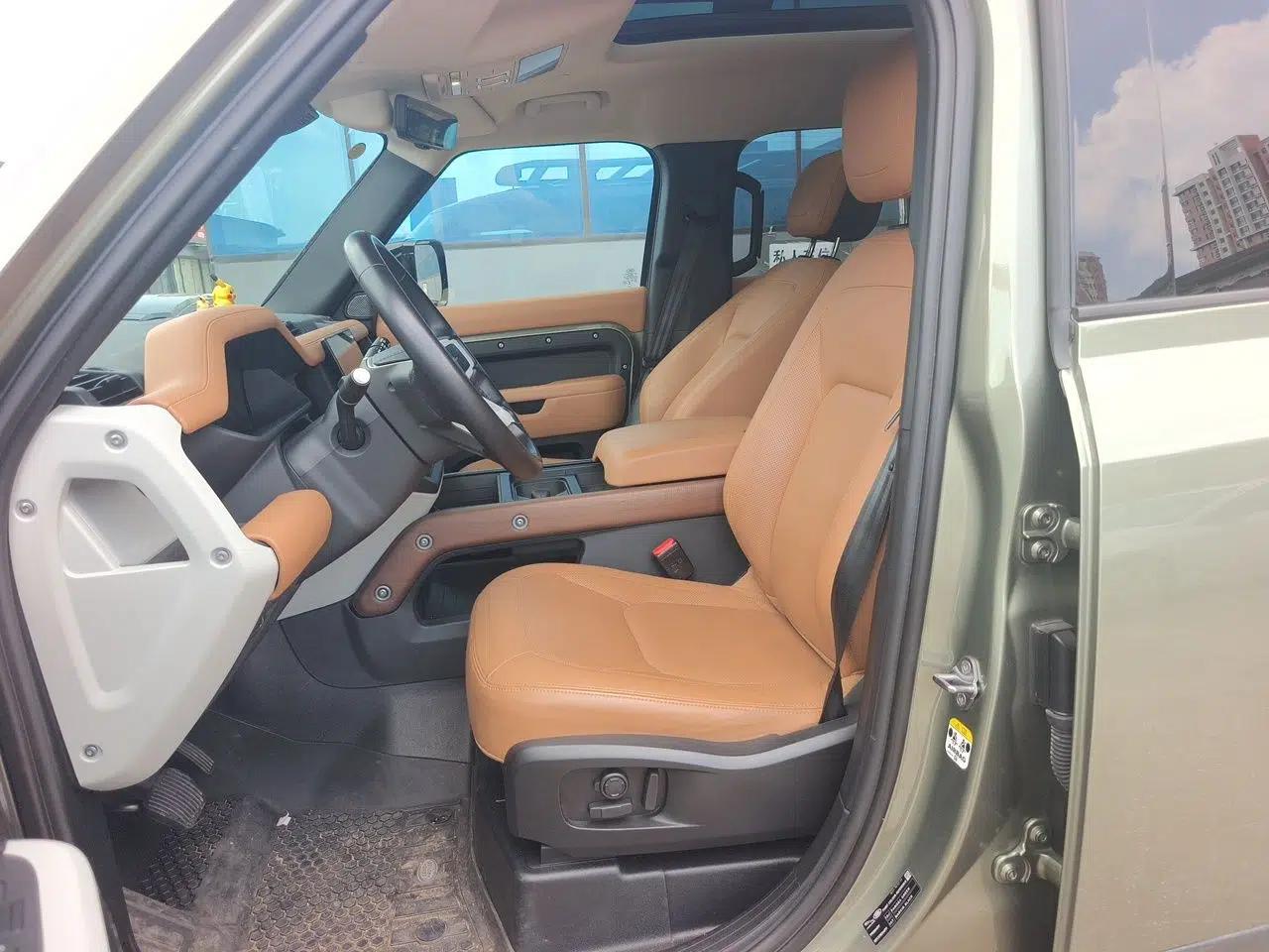 Land Rover Defender 2023 Facelift 110 3.0T P400 Dark Edition — миниатюра 15