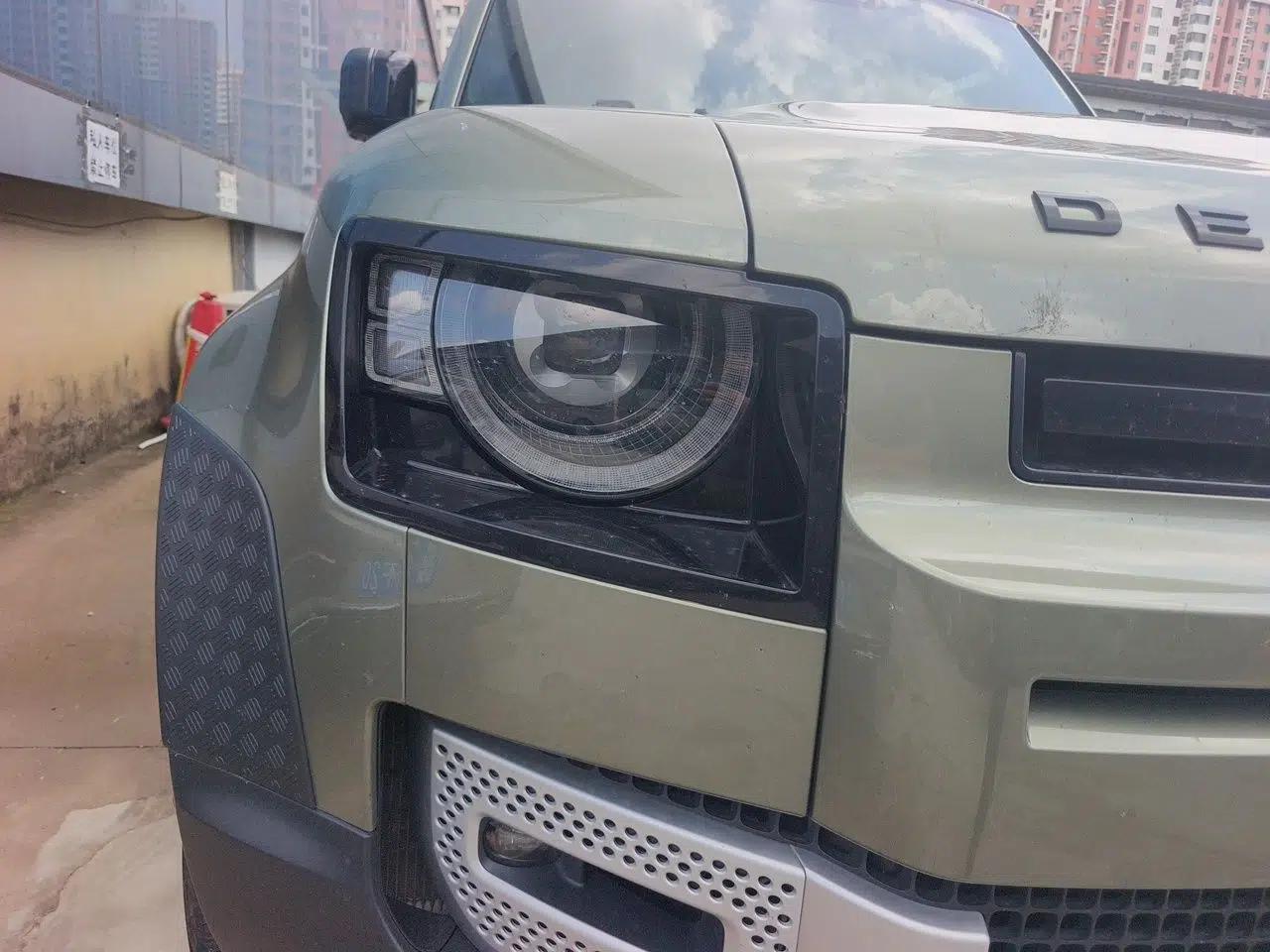 Land Rover Defender 2023 Facelift 110 3.0T P400 Dark Edition — миниатюра 7