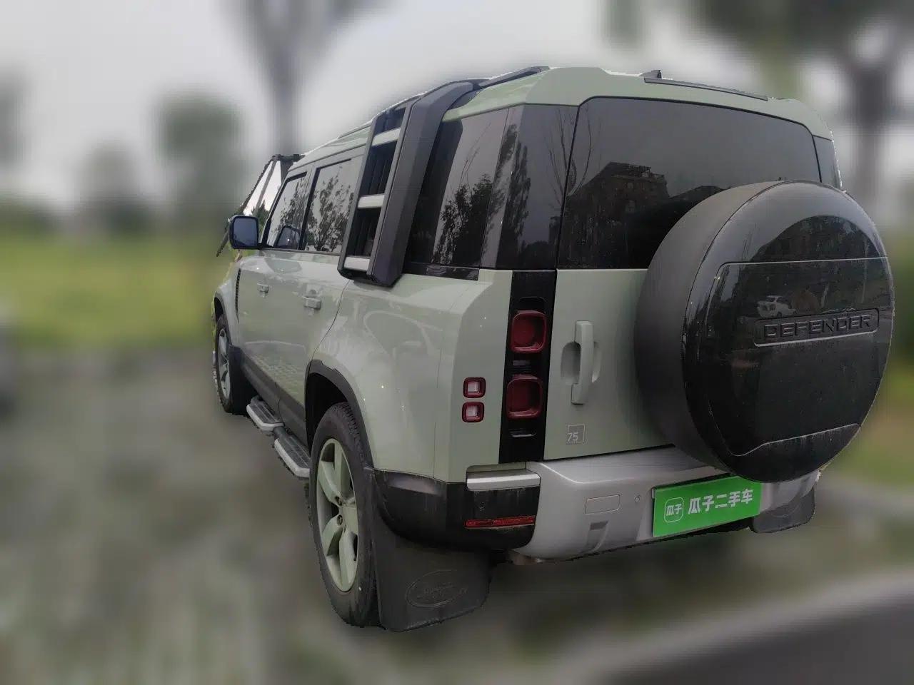 Land Rover Defender 2023 110 3.0T P400 75th Anniversary Legend Edition — миниатюра 4
