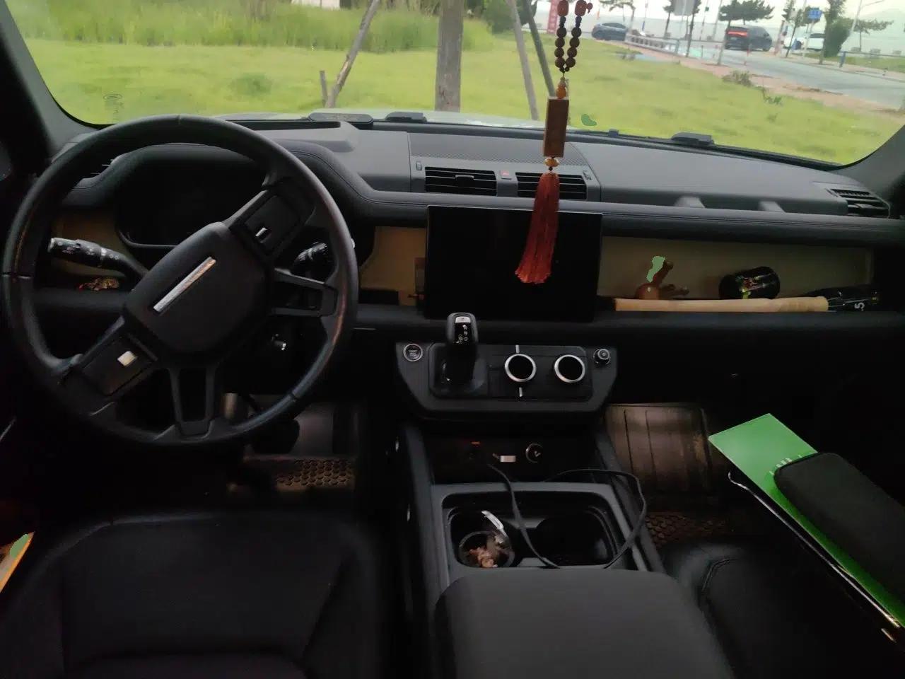Land Rover Defender 2023 110 3.0T P400 75th Anniversary Legend Edition — миниатюра 9