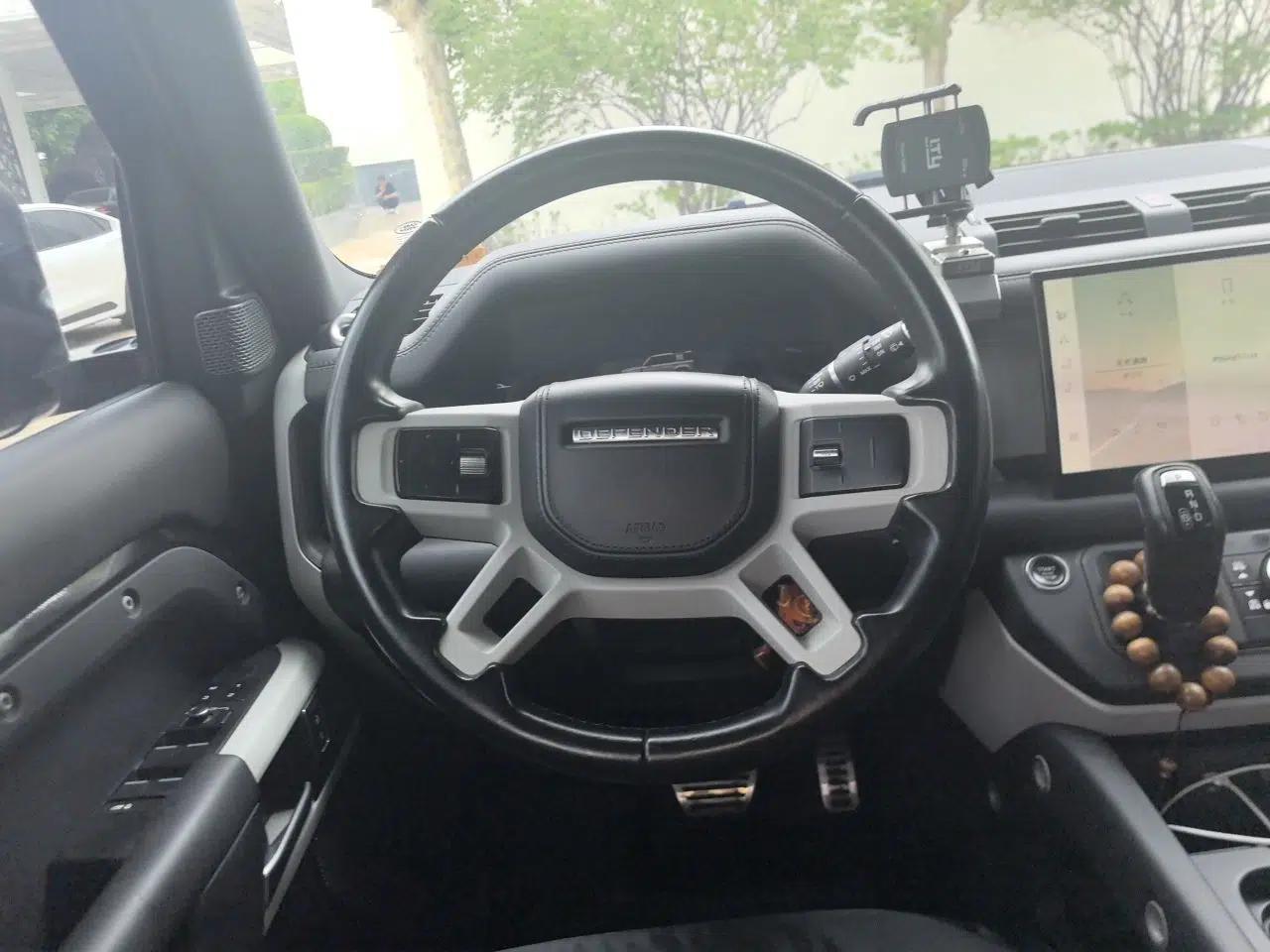 Land Rover Defender 2022 Land Rover Defender 3.0, automatic, 5 seats — миниатюра 10
