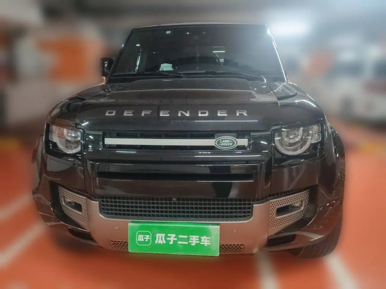 Land Rover Defender 2024 110 3.0T P400 X-DYNAMIC HSE — миниатюра 2