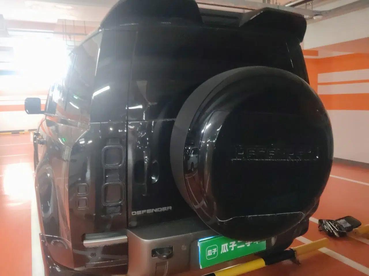 Land Rover Defender 2024 110 3.0T P400 X-DYNAMIC HSE — миниатюра 5