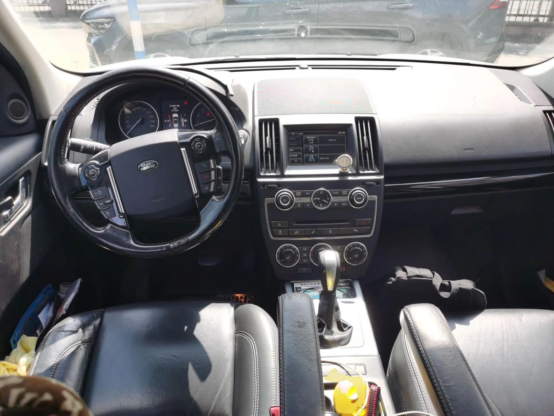 Land Rover Freelander 2 2015 2.0T Si4 HSE Luxury Collector's Edition — миниатюра 9