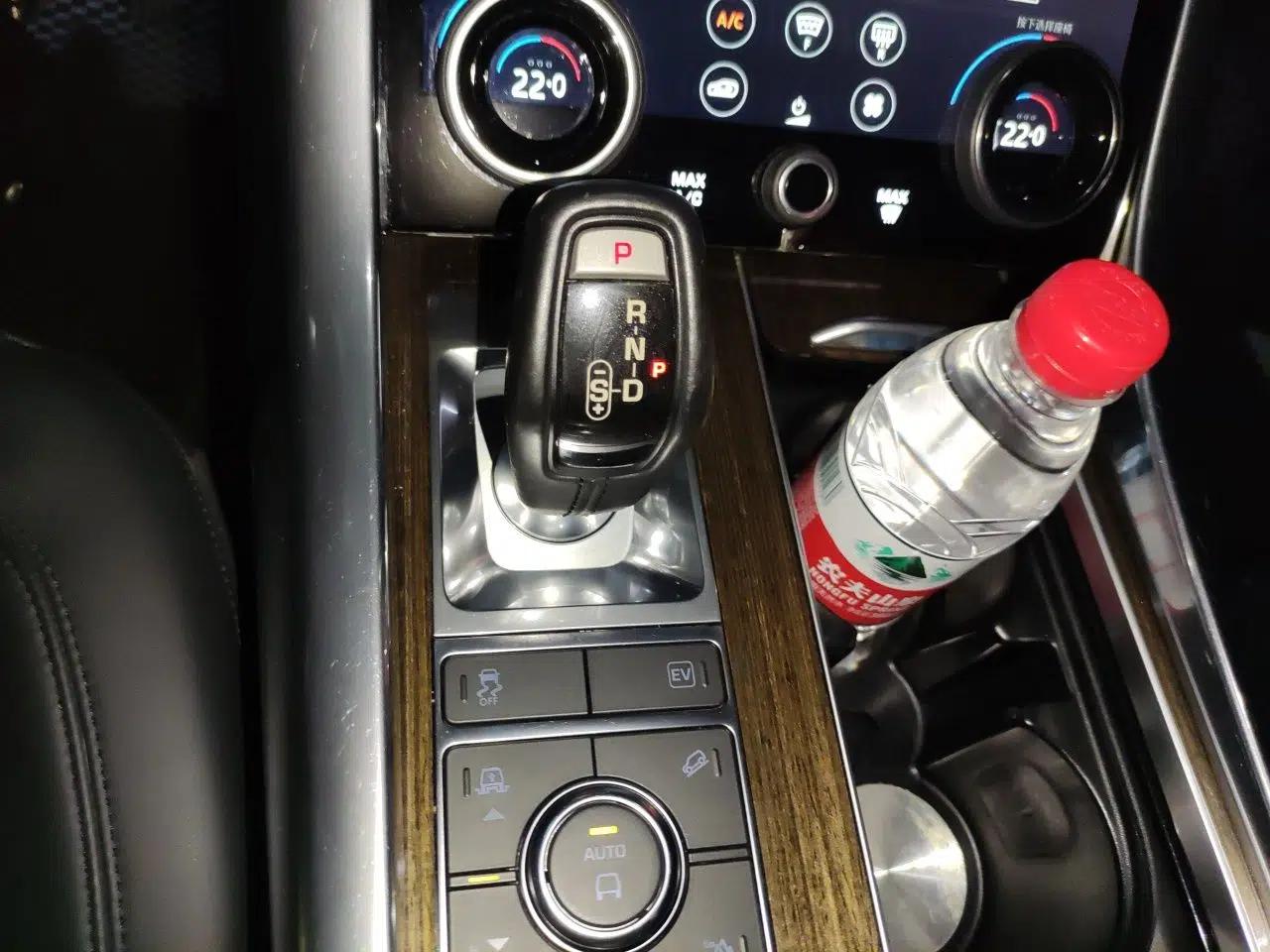 Land Rover Range SportNew Energy 2019 P400e HSE — миниатюра 14