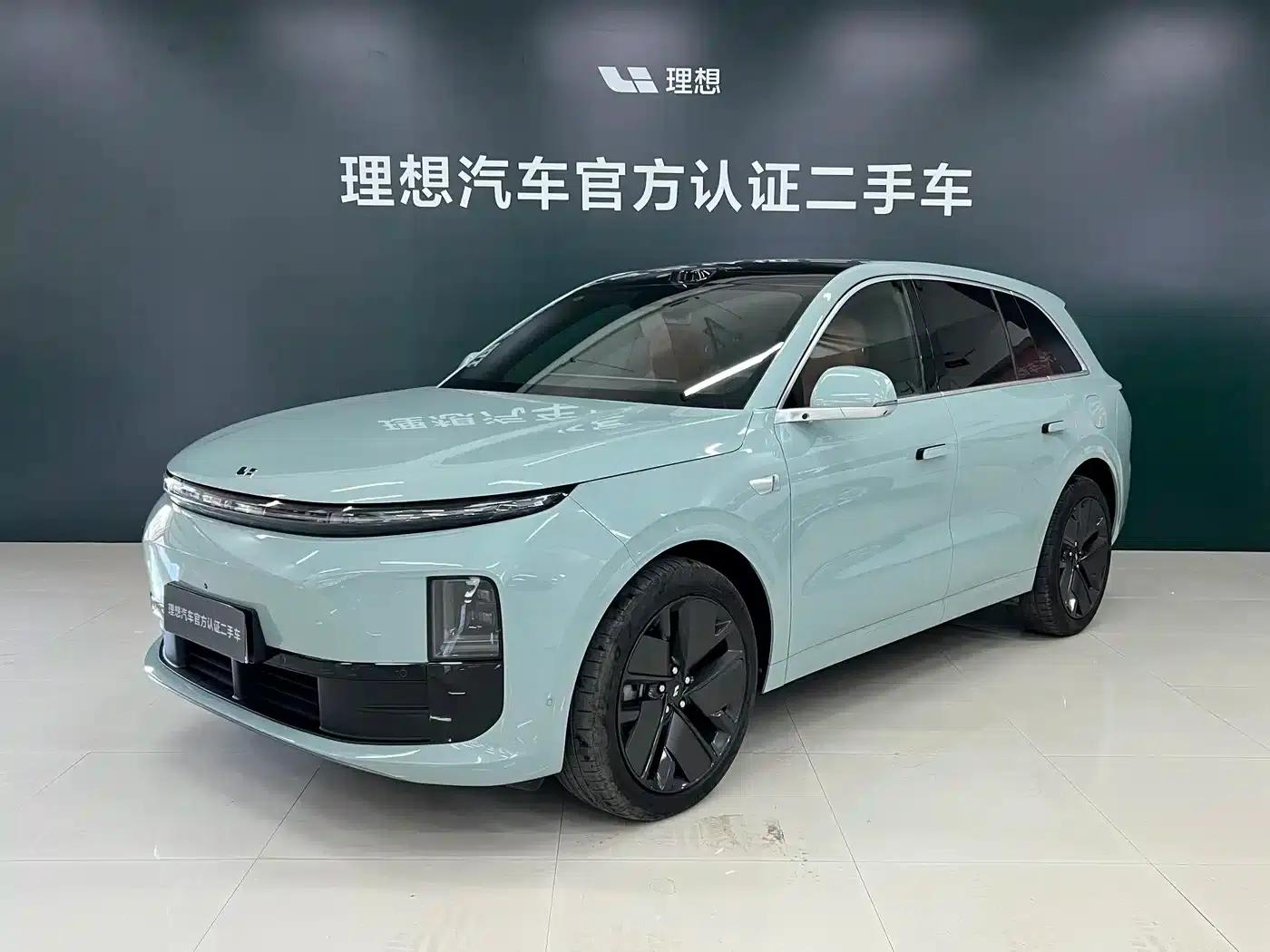 Li Auto L6 2025 Max Intelligent Renewal Edition — миниатюра 1