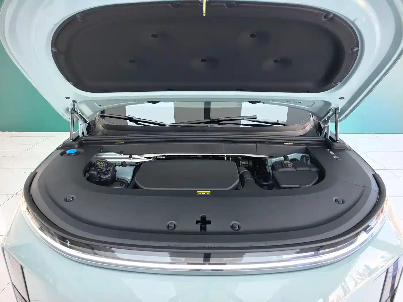 Li Auto L6 2025 Max Intelligent Renewal Edition — миниатюра 9