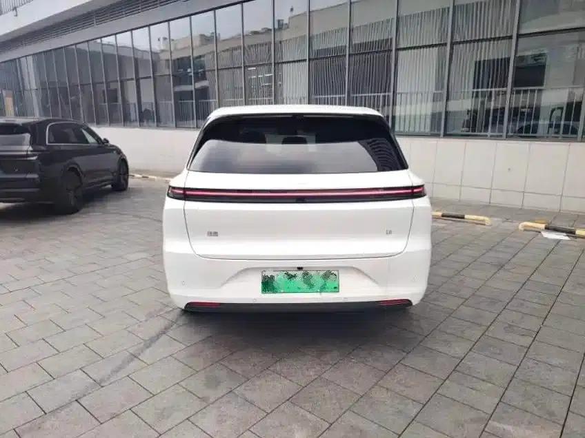 Li Auto L6 2025 Max Intelligent Renewal Edition — миниатюра 4
