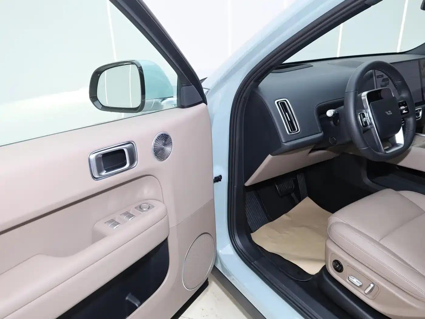 Li Auto L6 2025 Pro Smart Renewal Edition — миниатюра 17