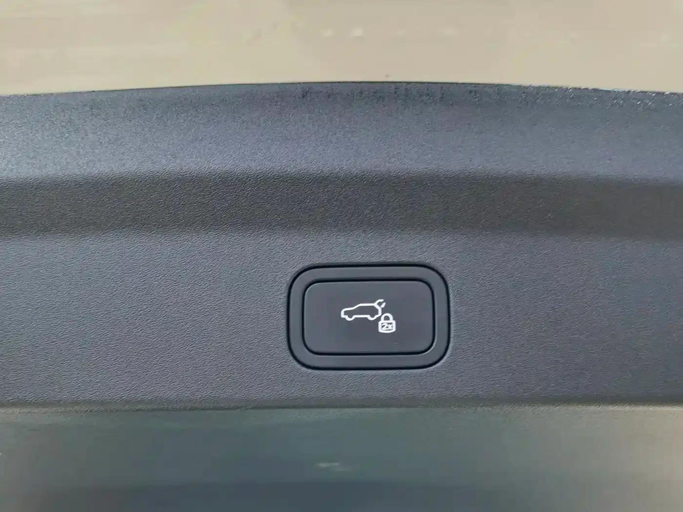 Li Auto L6 2024 Pro — миниатюра 17