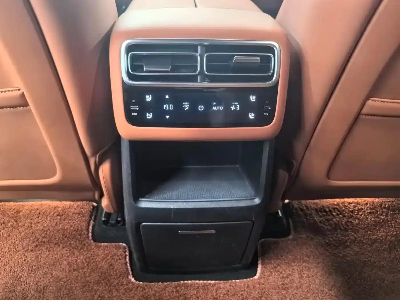 Li Auto L6 2024 Pro — миниатюра 10