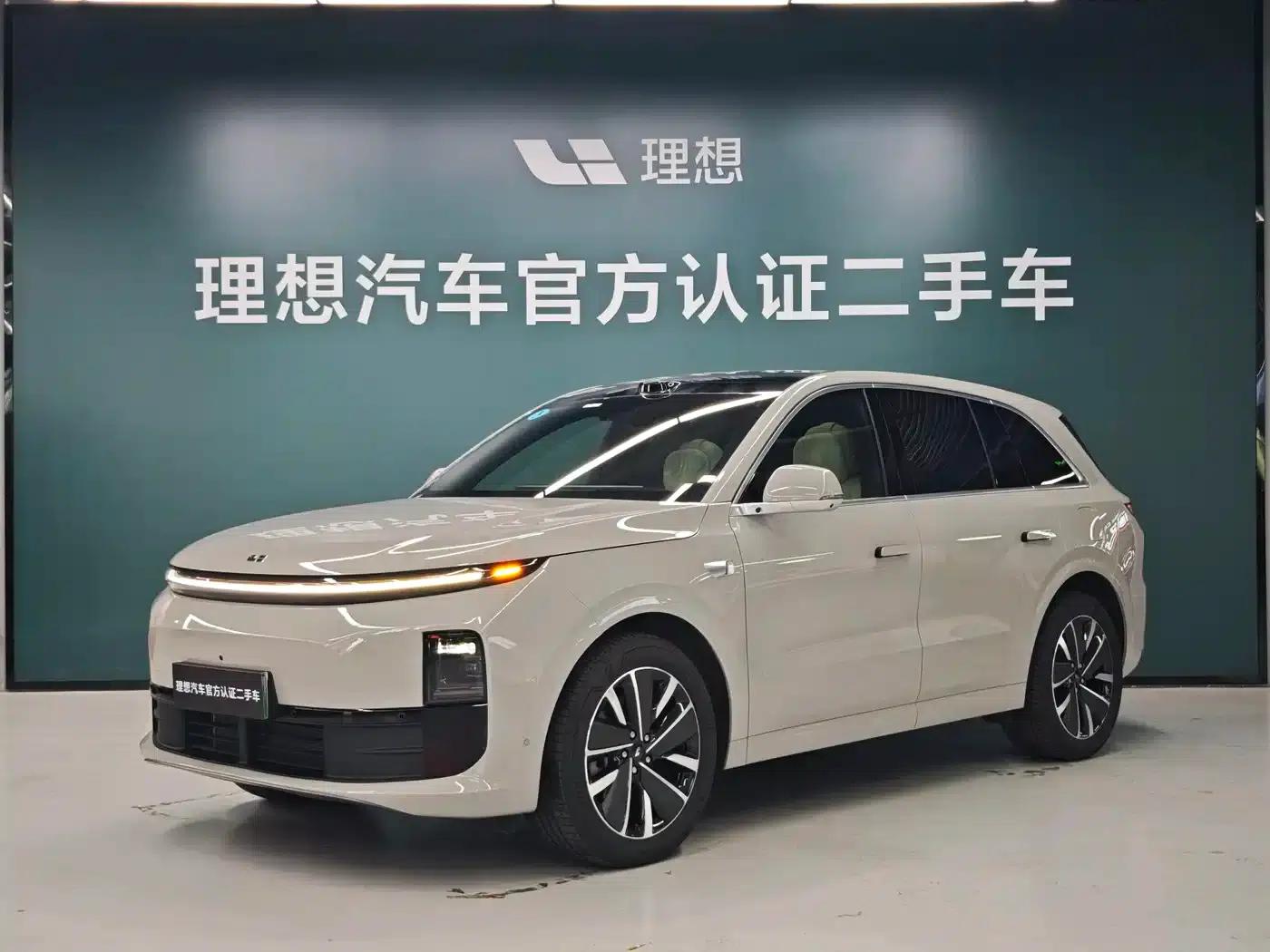 Li Auto L6 2025 Max Intelligent Renewal Edition — миниатюра 1