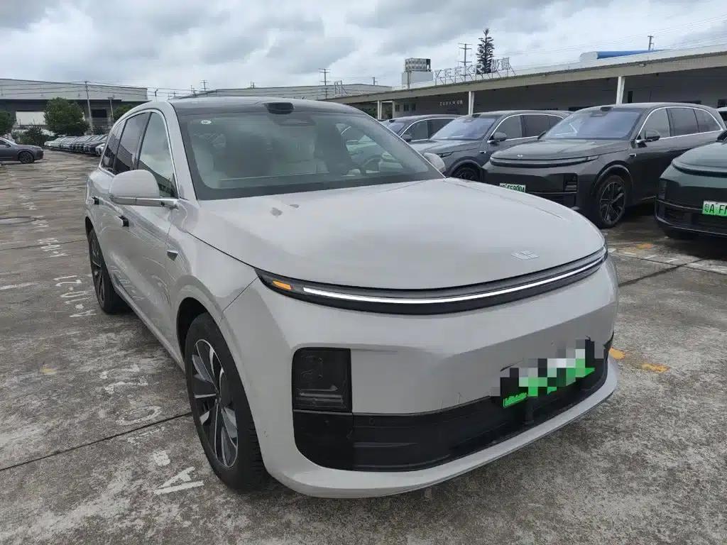 Li Auto L6 2025 Max Intelligent Renewal Edition — миниатюра 2