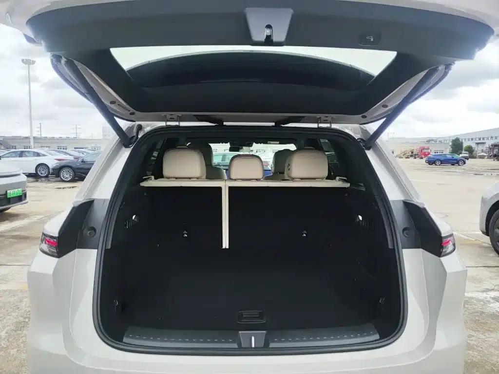 Li Auto L6 2025 Max Intelligent Renewal Edition — миниатюра 8