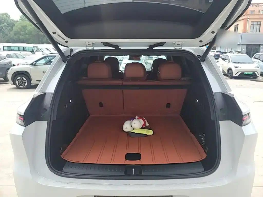 Li Auto L6 2024 Max — миниатюра 19