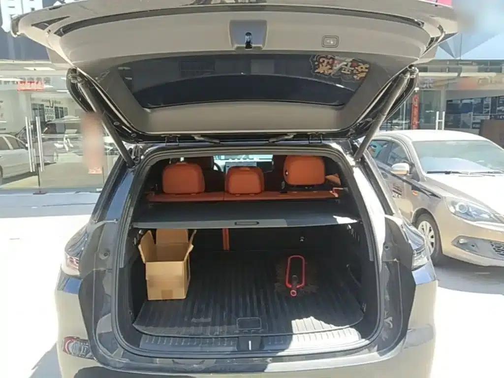 Li Auto L6 2024 Pro — миниатюра 19