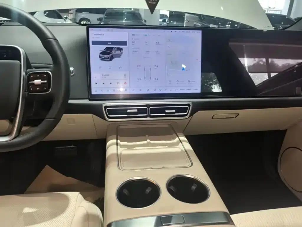Li Auto L6 2024 Max — миниатюра 13