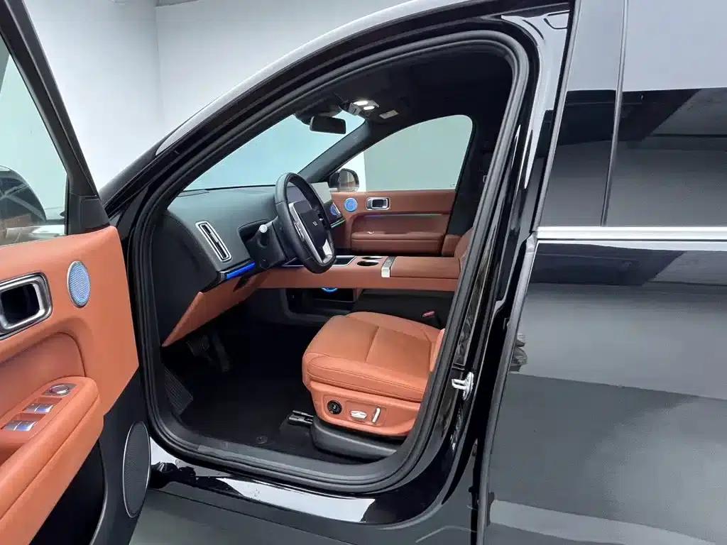 Li Auto L6 2024 Max — миниатюра 16