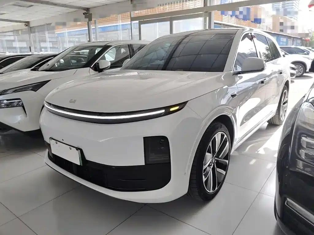 Li Auto L6 2024 Pro — миниатюра 1