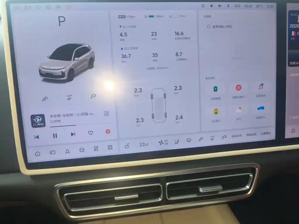 Li Auto L6 2024 Pro — миниатюра 12