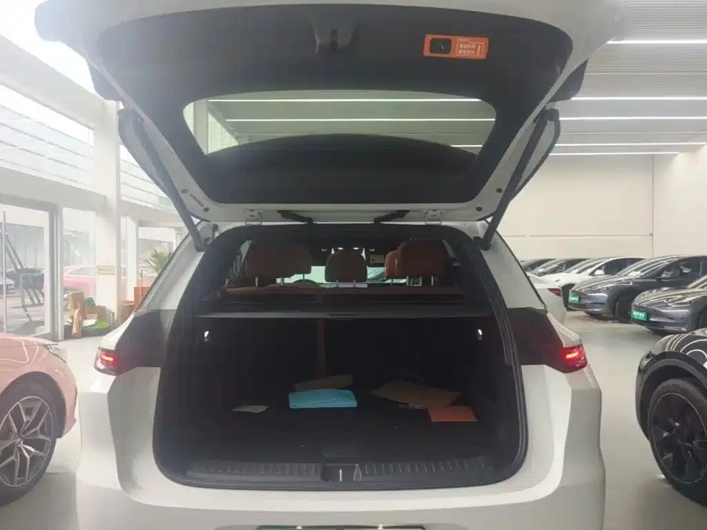 Li Auto L6 2024 Pro — миниатюра 19