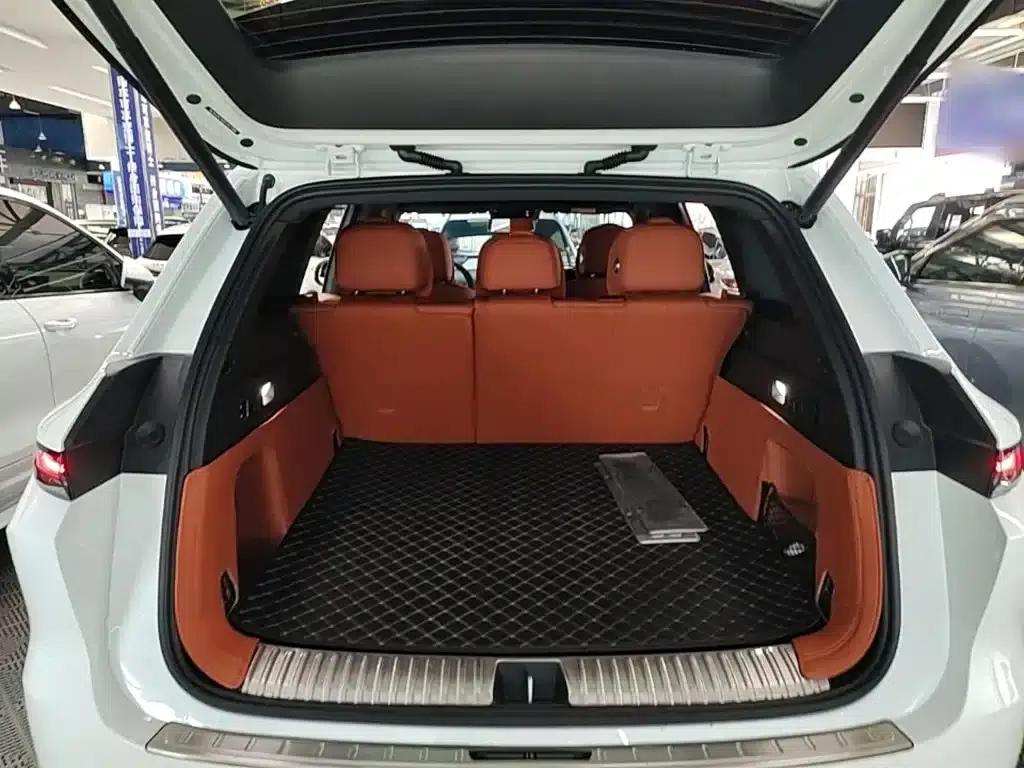 Li Auto L6 2024 Pro — миниатюра 19