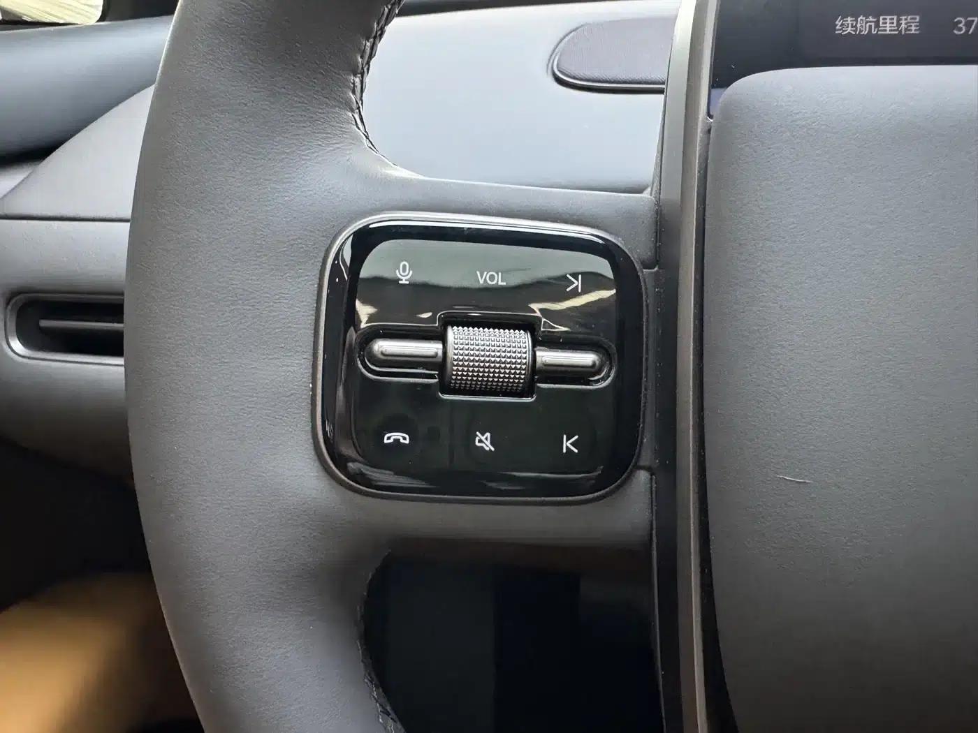 Li Auto i6 2025 AWD Standard Edition — миниатюра 19