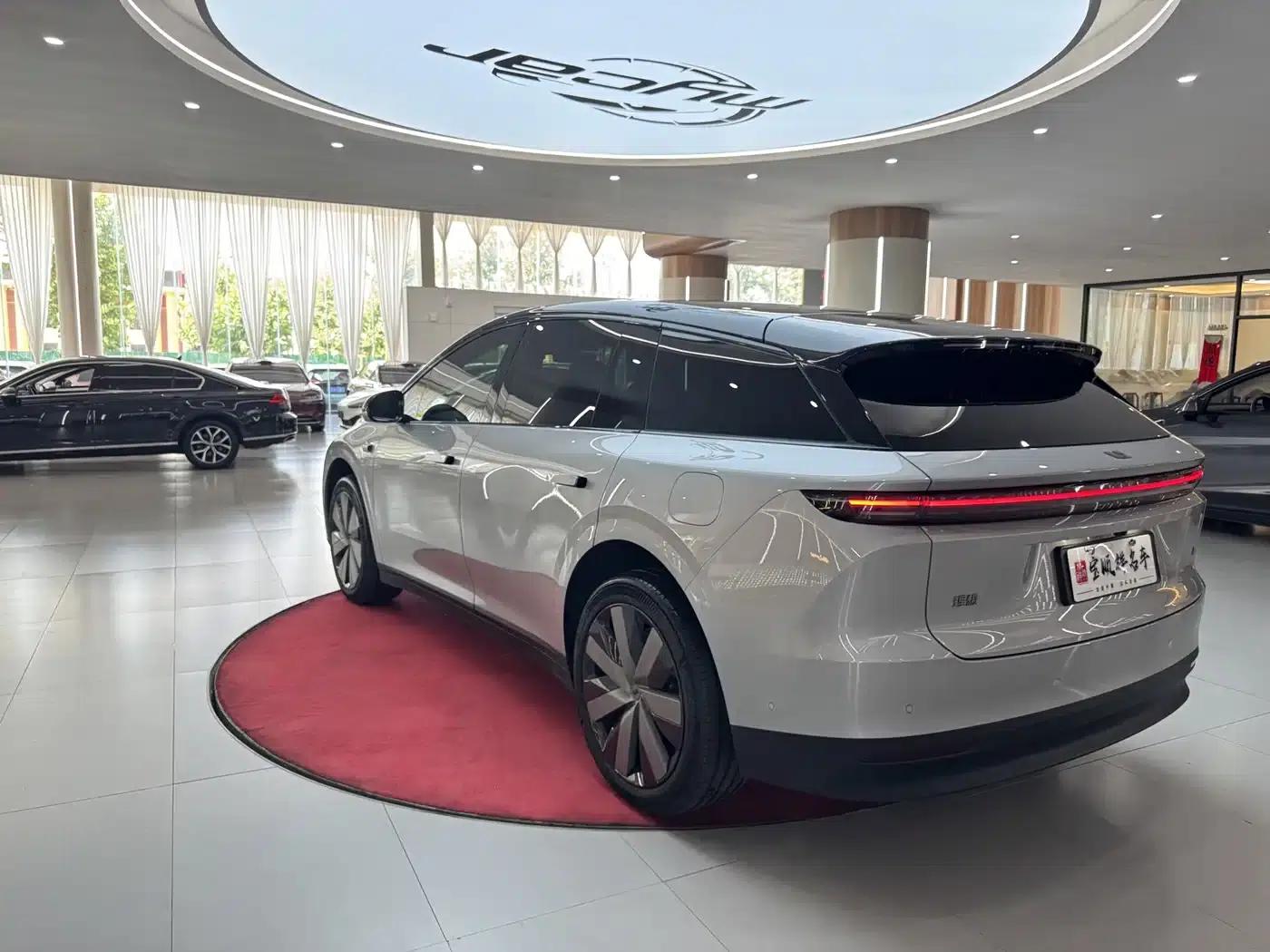 Li Auto i6 2025 AWD Standard Edition — миниатюра 7