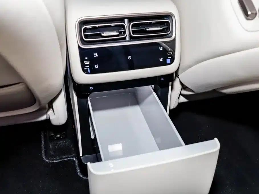 Li Auto i6 2025 AWD Standard Edition — миниатюра 23