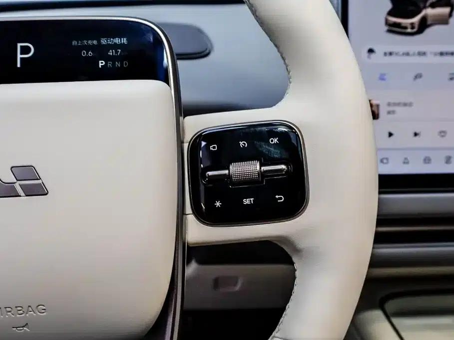 Li Auto i6 2025 AWD Standard Edition — миниатюра 28