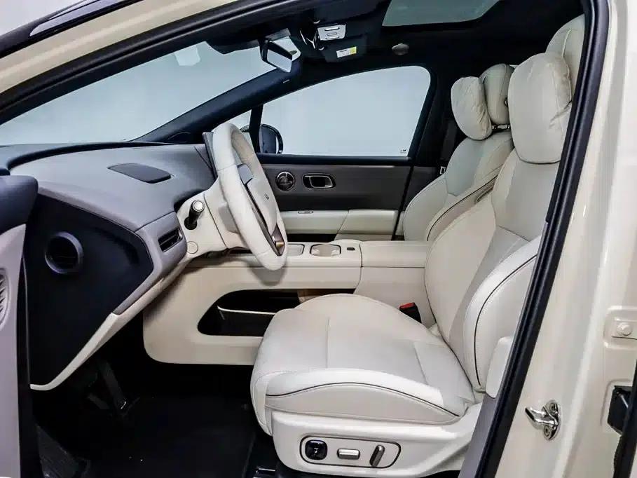 Li Auto i6 2025 AWD Standard Edition — миниатюра 9