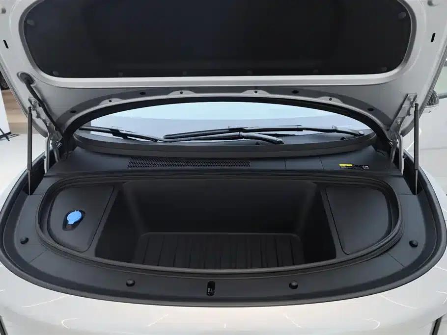 Li Auto i6 2025 AWD Standard Edition — миниатюра 11