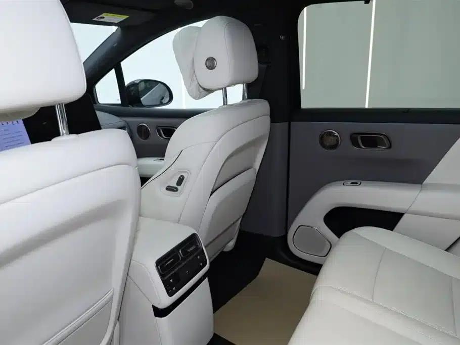 Li Auto i6 2025 AWD Standard Edition — миниатюра 17