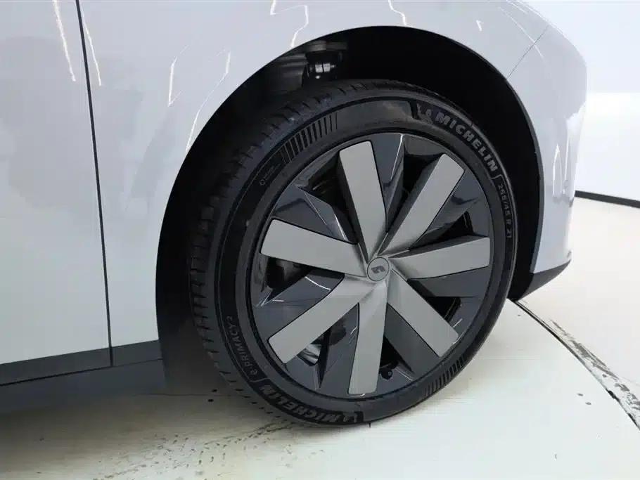 Li Auto i6 2025 AWD Standard Edition — миниатюра 10