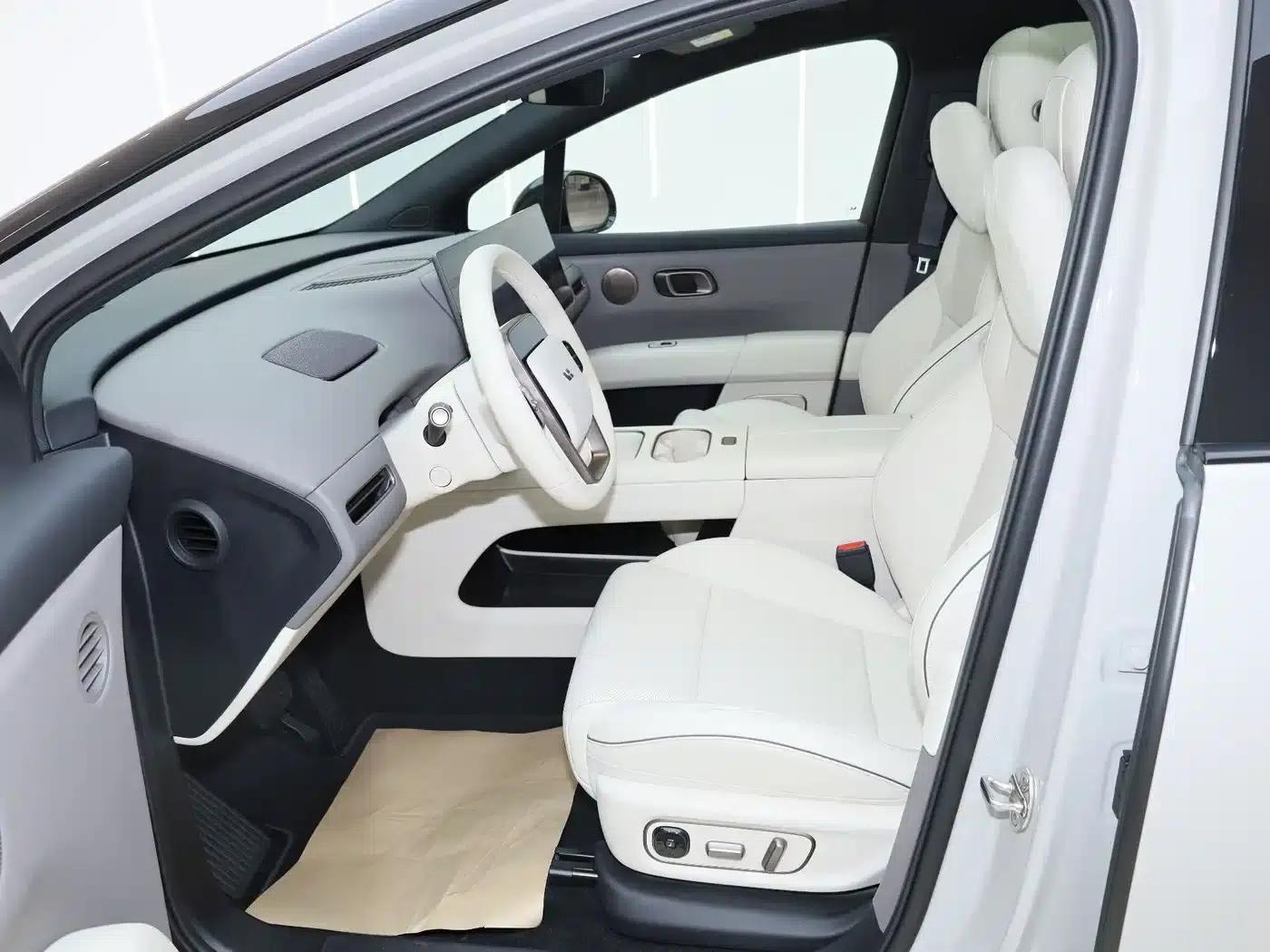Li Auto i6 2025 Two-Wheel Drive Standard Edition — миниатюра 29