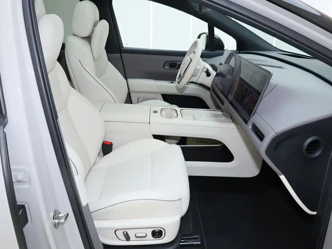 Li Auto i6 2025 Two-Wheel Drive Standard Edition — миниатюра 30